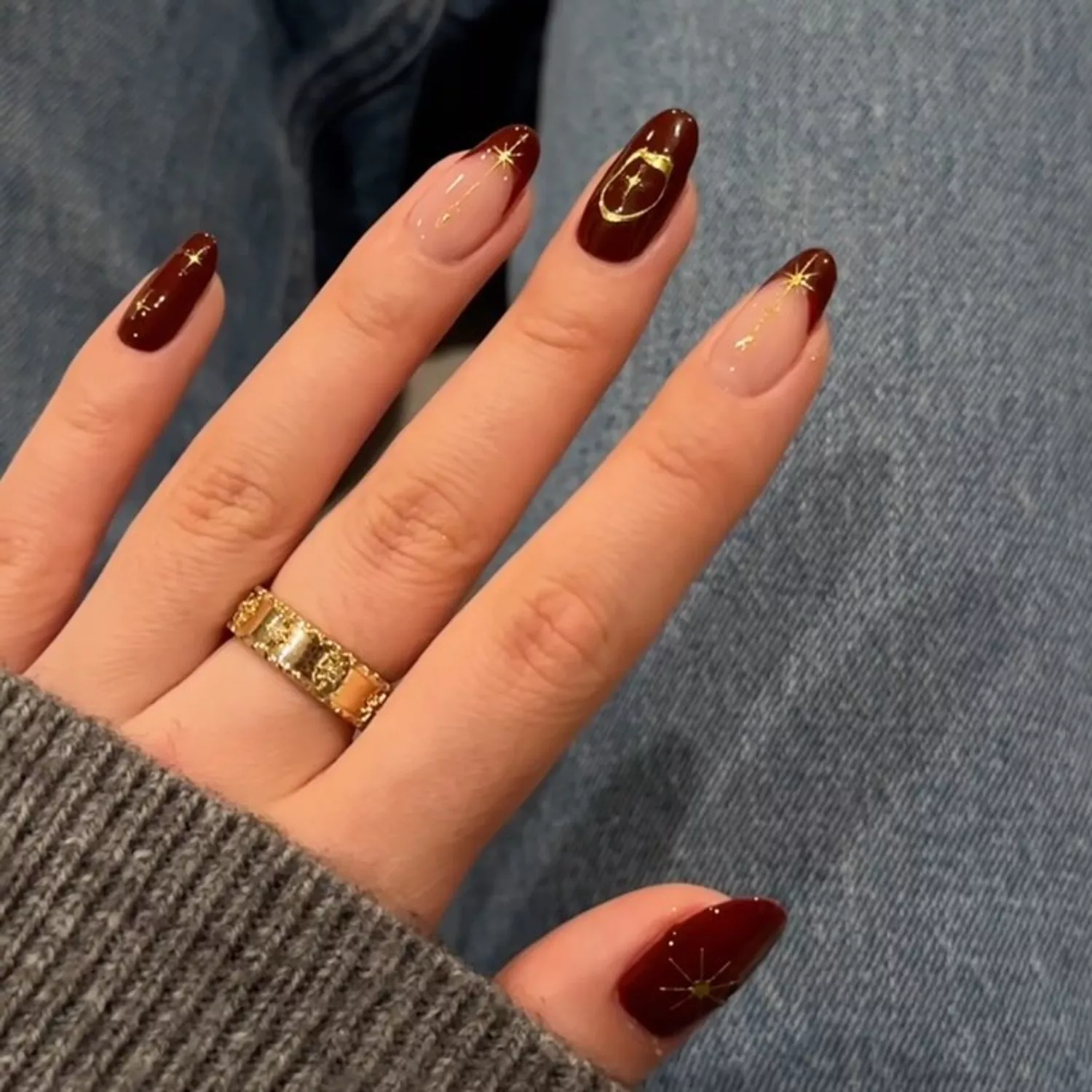 Burgundy French Manicure 2024: Ideas and Design Trends for Nails Featuring the Popular Autumn Shade