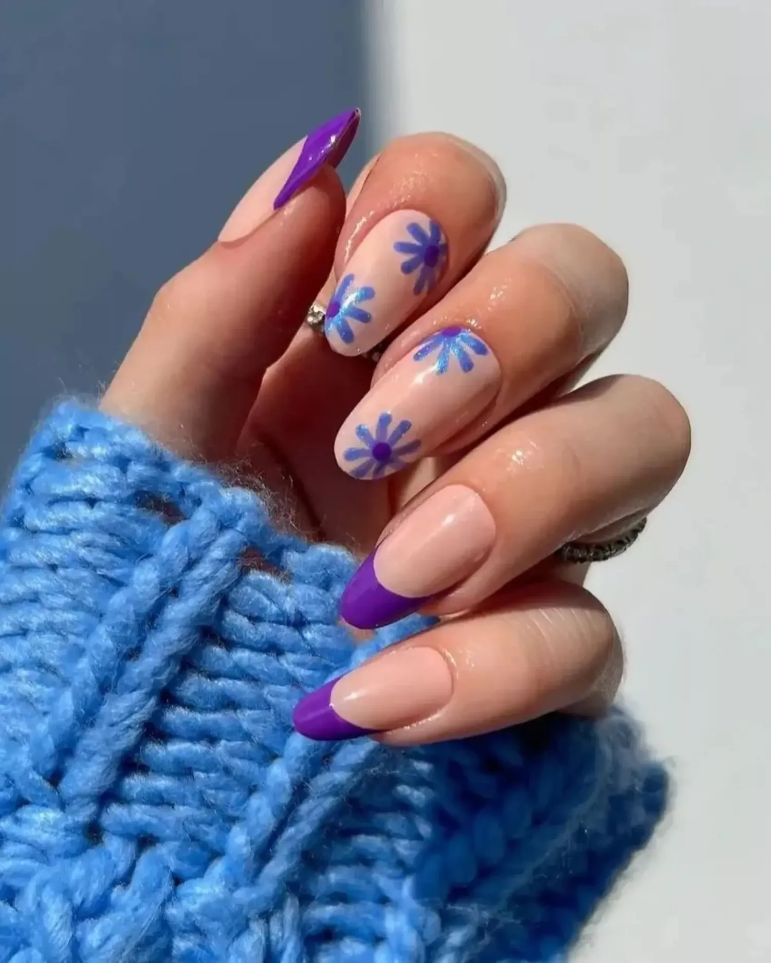 Purple French manicure for autumn 2024: novelties and photos